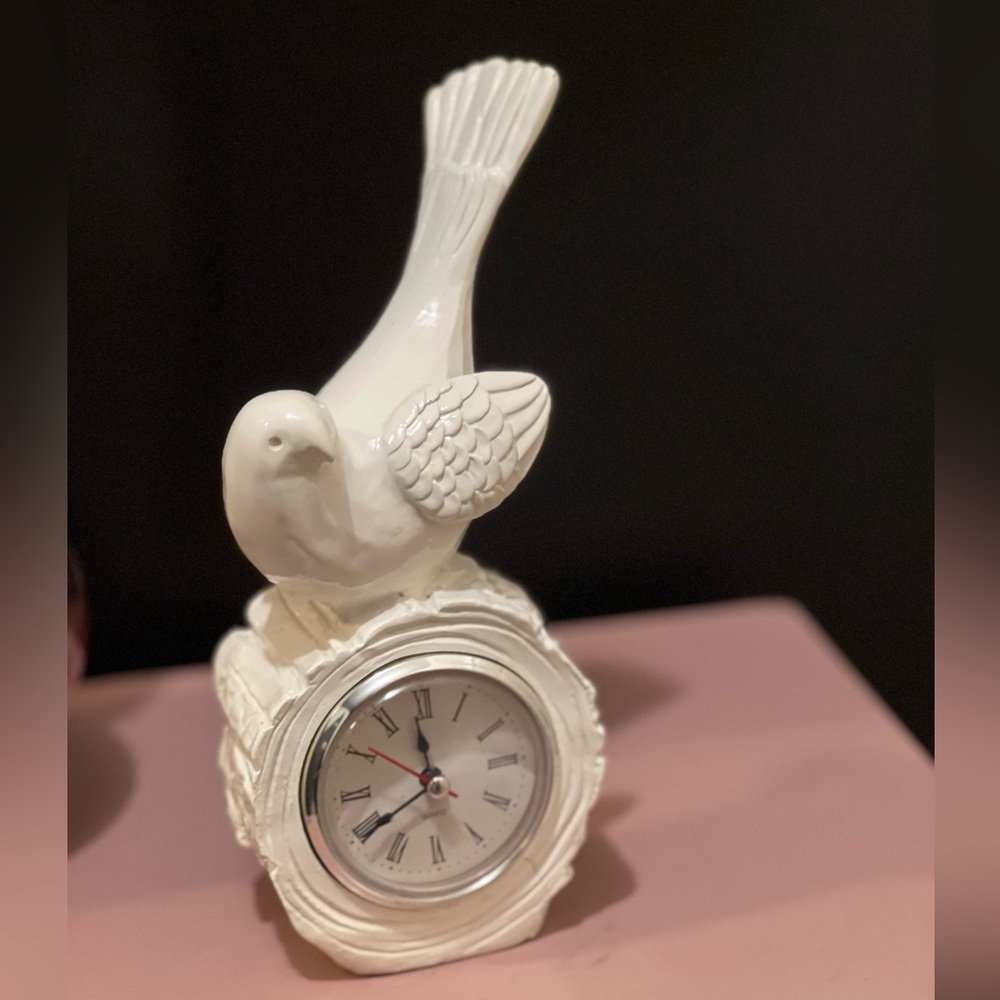 Elegant bird clock✨✨🥰